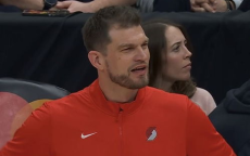 杨瀚森赛场表现：4分3板展现全面实力